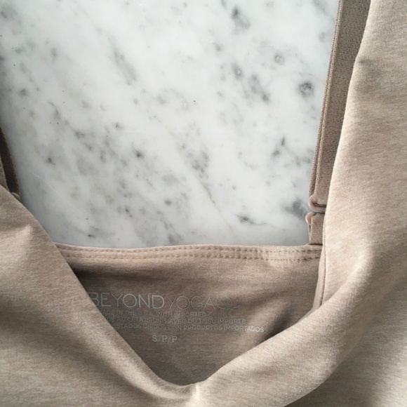 Beyond Yoga tank top - Picture 5 of 5